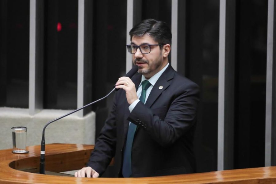 Piso da Enfermagem: 22 estados cobram encargos no STF